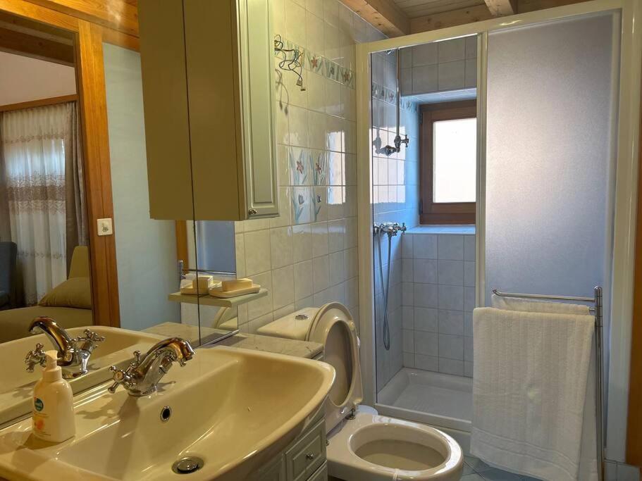 A Hilarious Hideaway In Roveredo Appartement Buitenkant foto